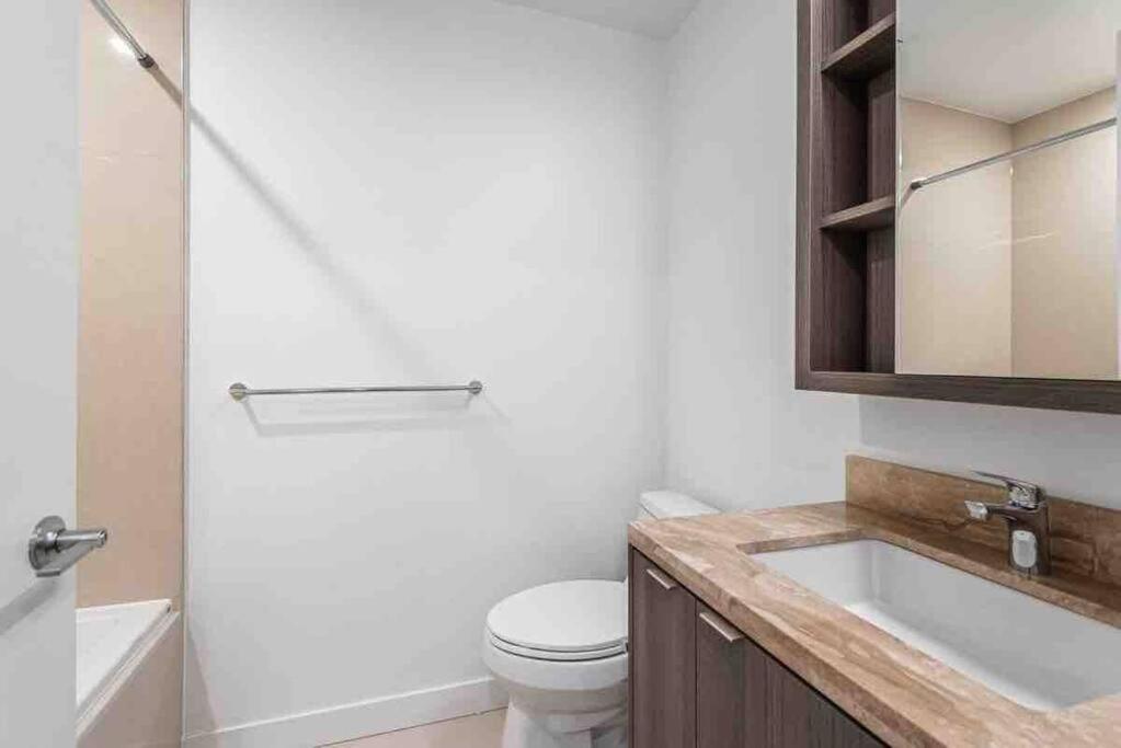 Condo In The City Toronto Exterior foto